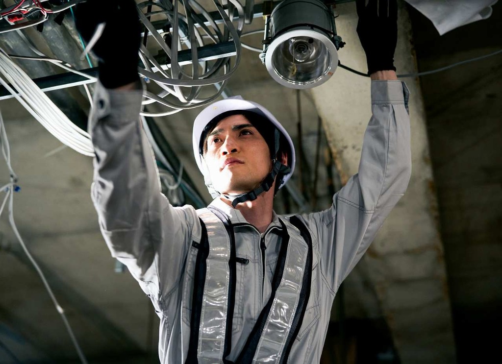 電気工事士として働く！旭市周辺で転職するなら、現場作業員を求人中の“有限会社サクラ電設”へ。